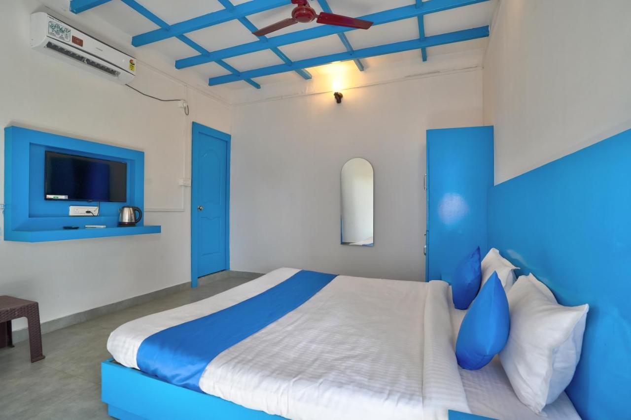 Mandrem Retreat Beach Resort Oud Goa Buitenkant foto