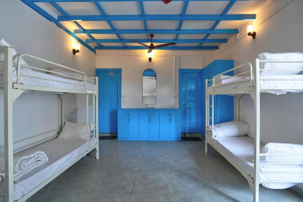 Mandrem Retreat Beach Resort Oud Goa Buitenkant foto